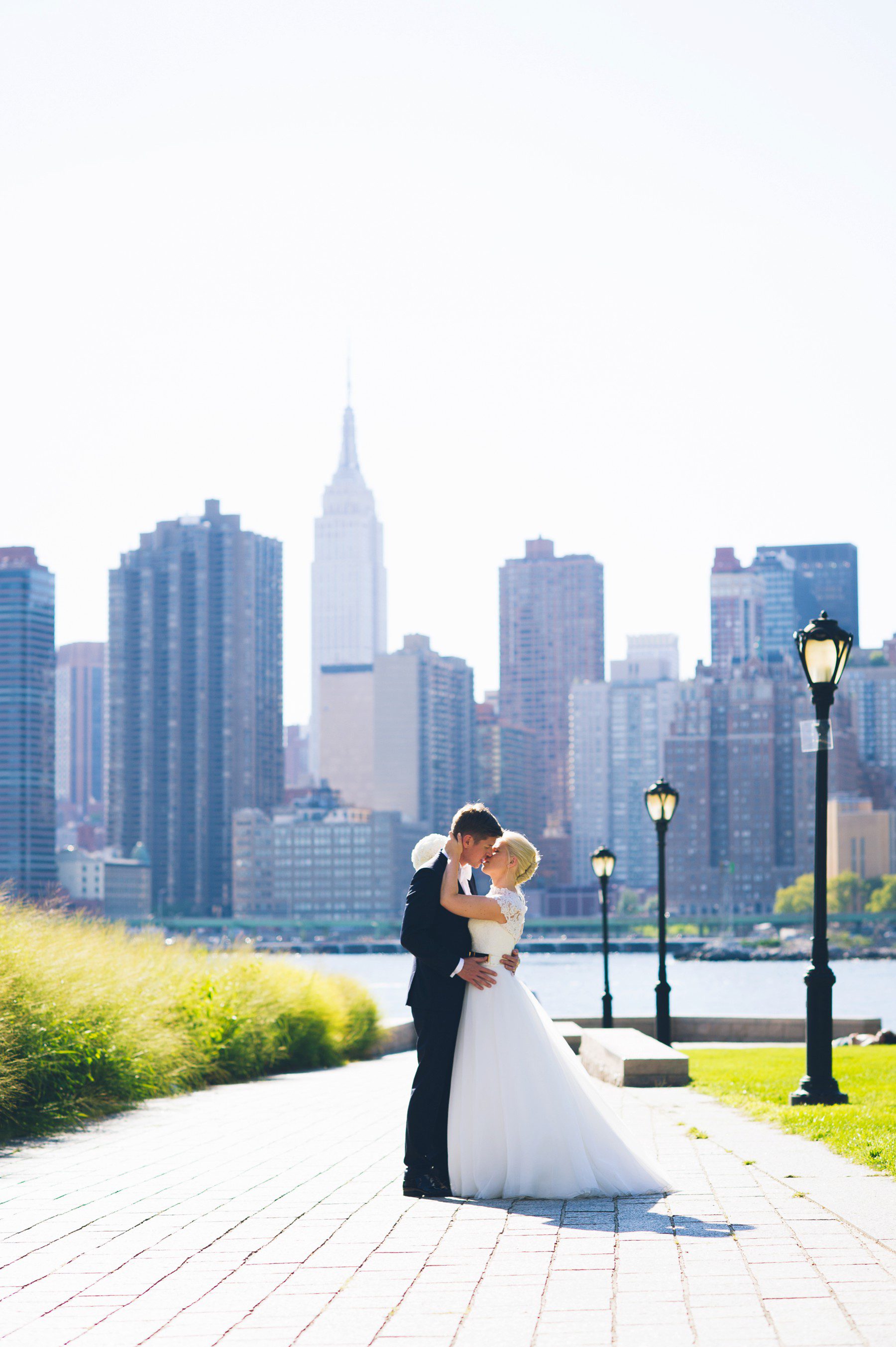 jackie-sascha-reinking-new-york-elopement-team-officiant-friedensrichter-photographer_1057